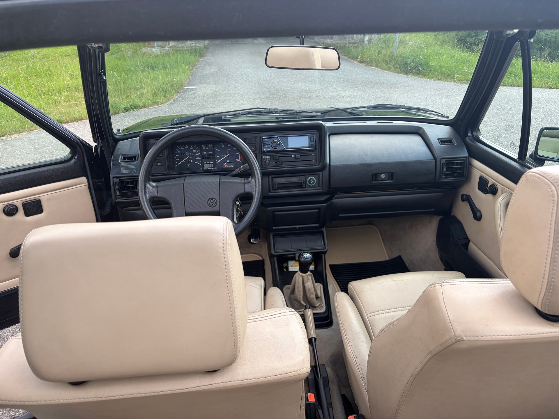 VW Golf Cabriolet 1800 Classic-Line Leder-image-10