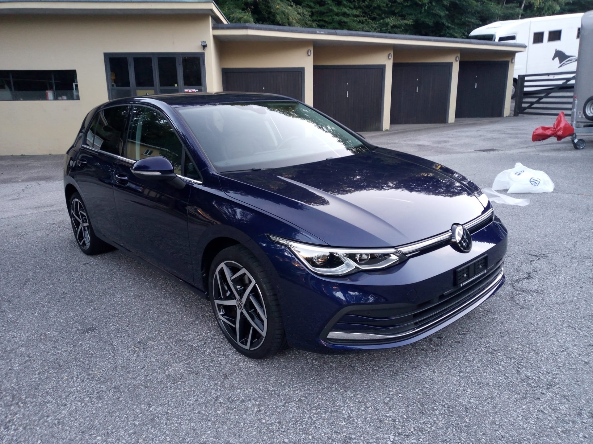 VW Golf 1.4 TSI PHEV Selection-image-0