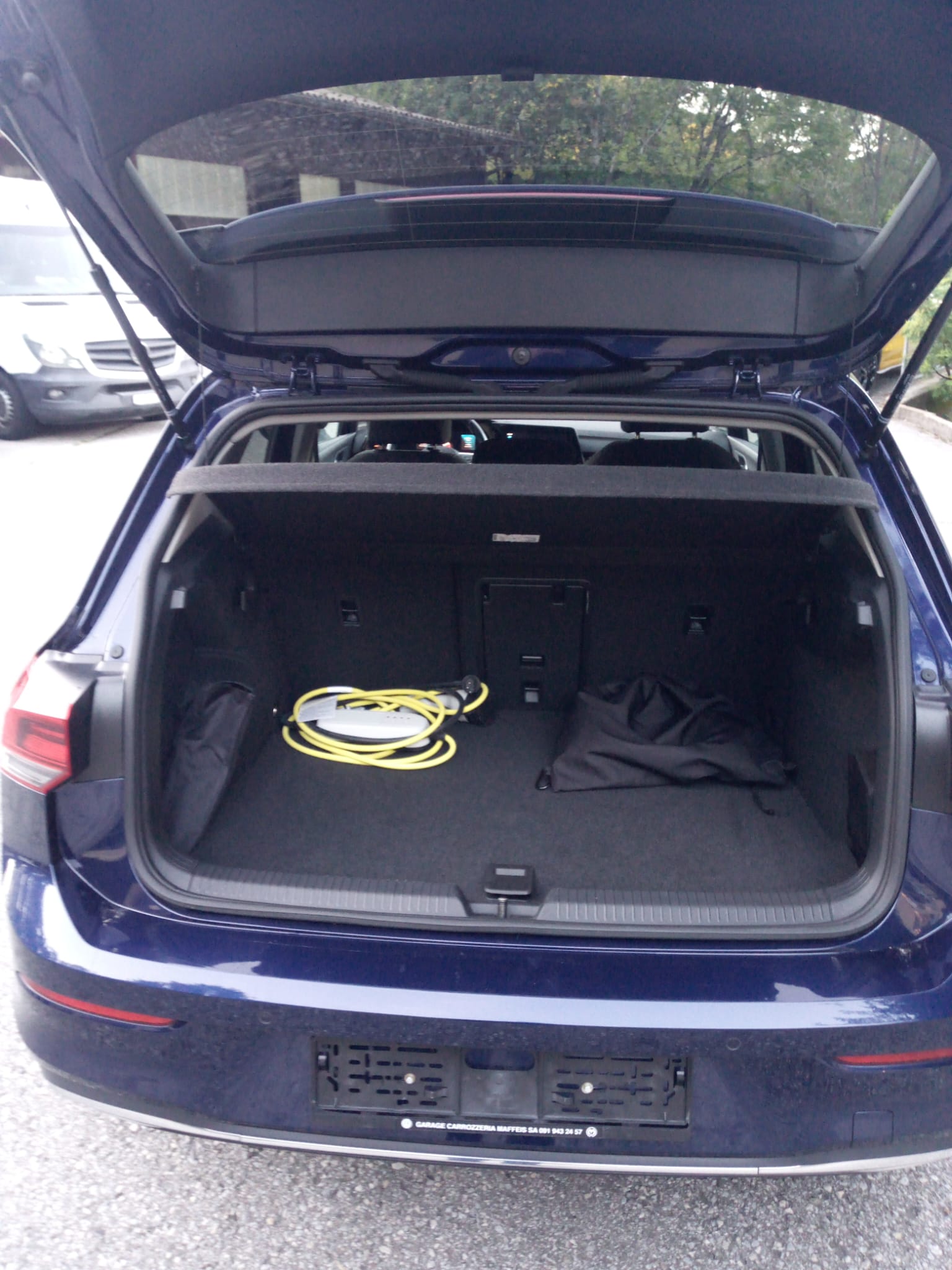 VW Golf 1.4 TSI PHEV Selection-image-10