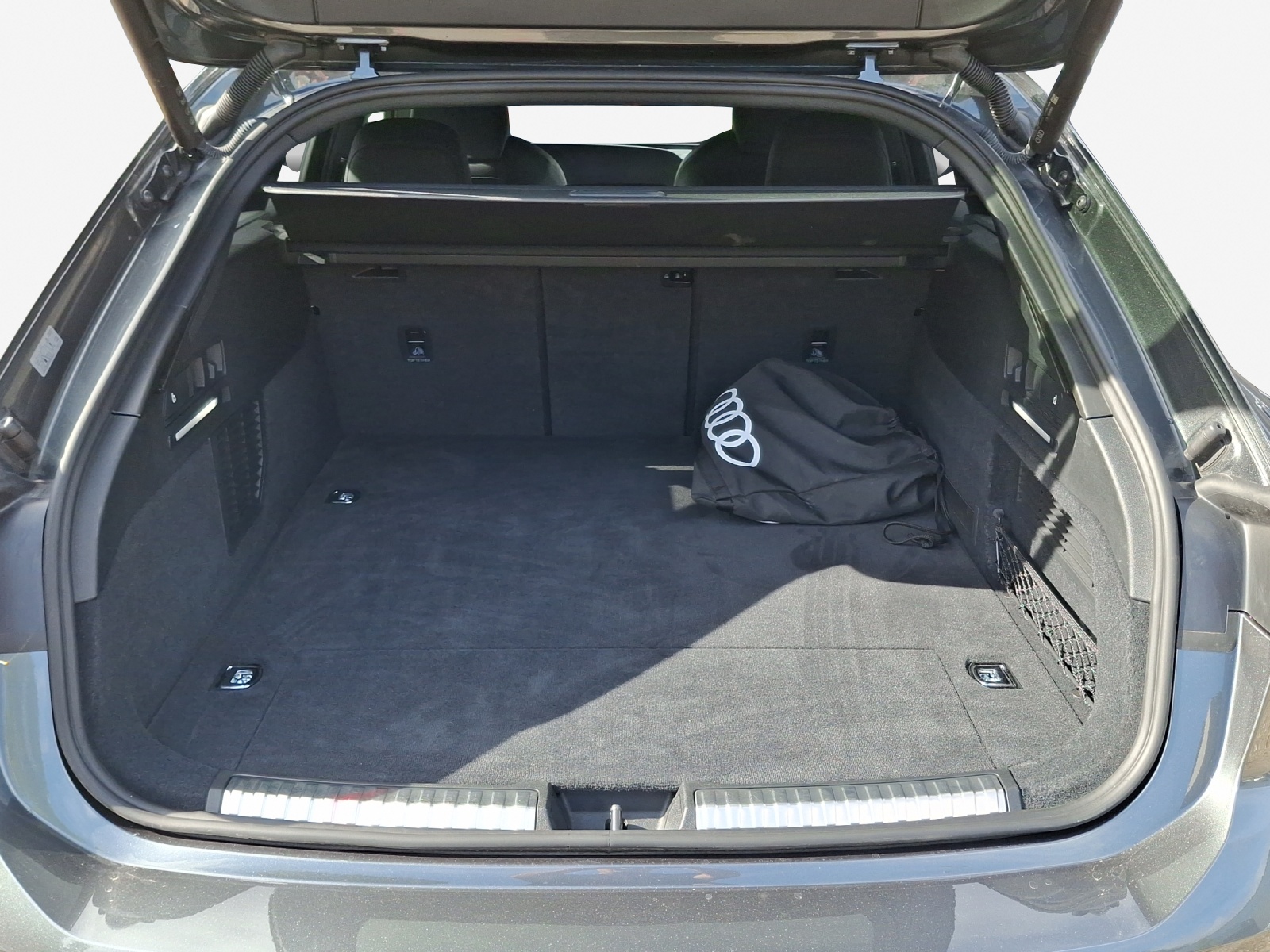 AUDI A6 Avant e-hybrid quattro 220 kW S tronic-image-12