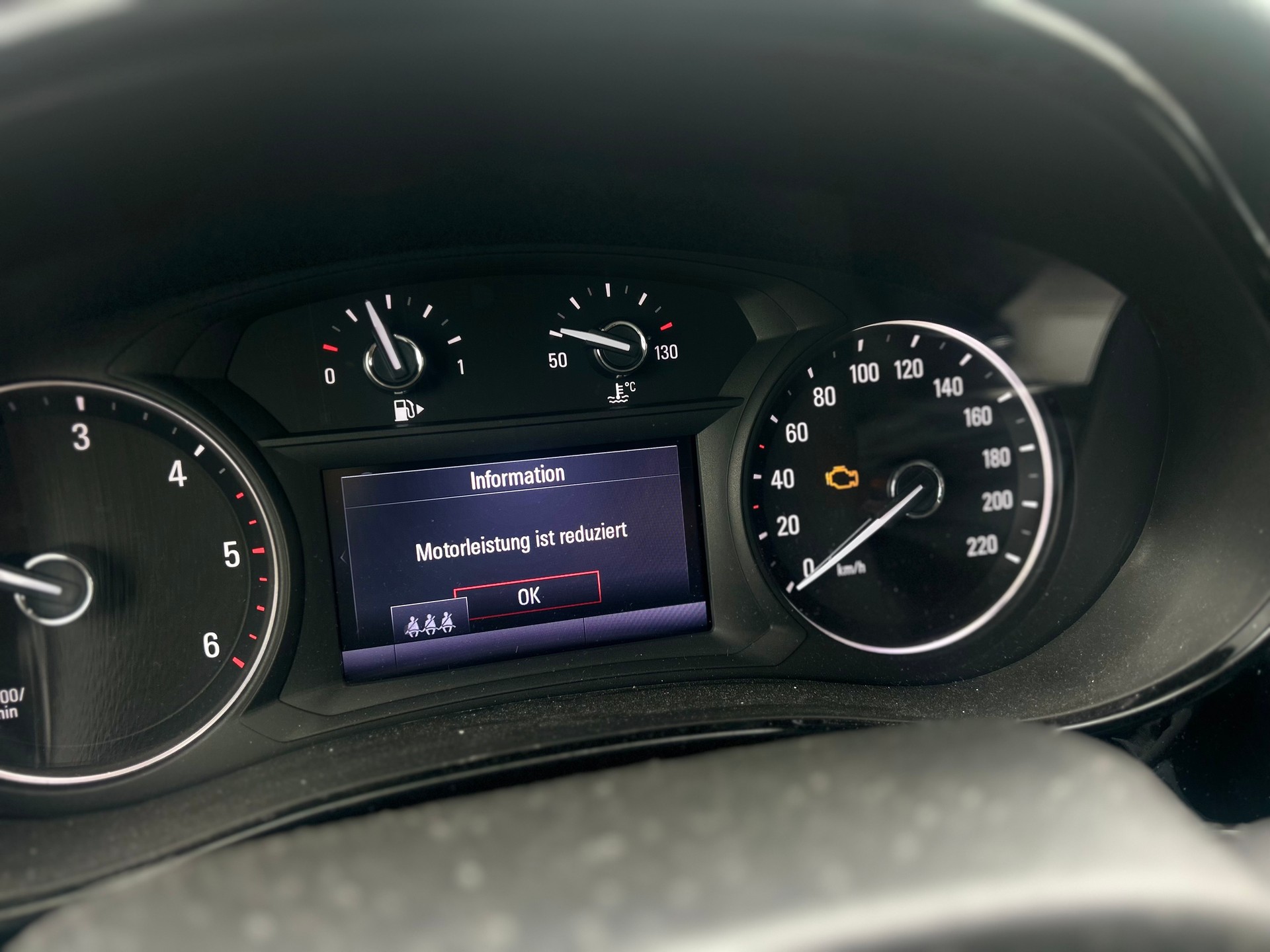 OPEL Mokka X 1.6 CDTi Ultimate 4WD-image-9