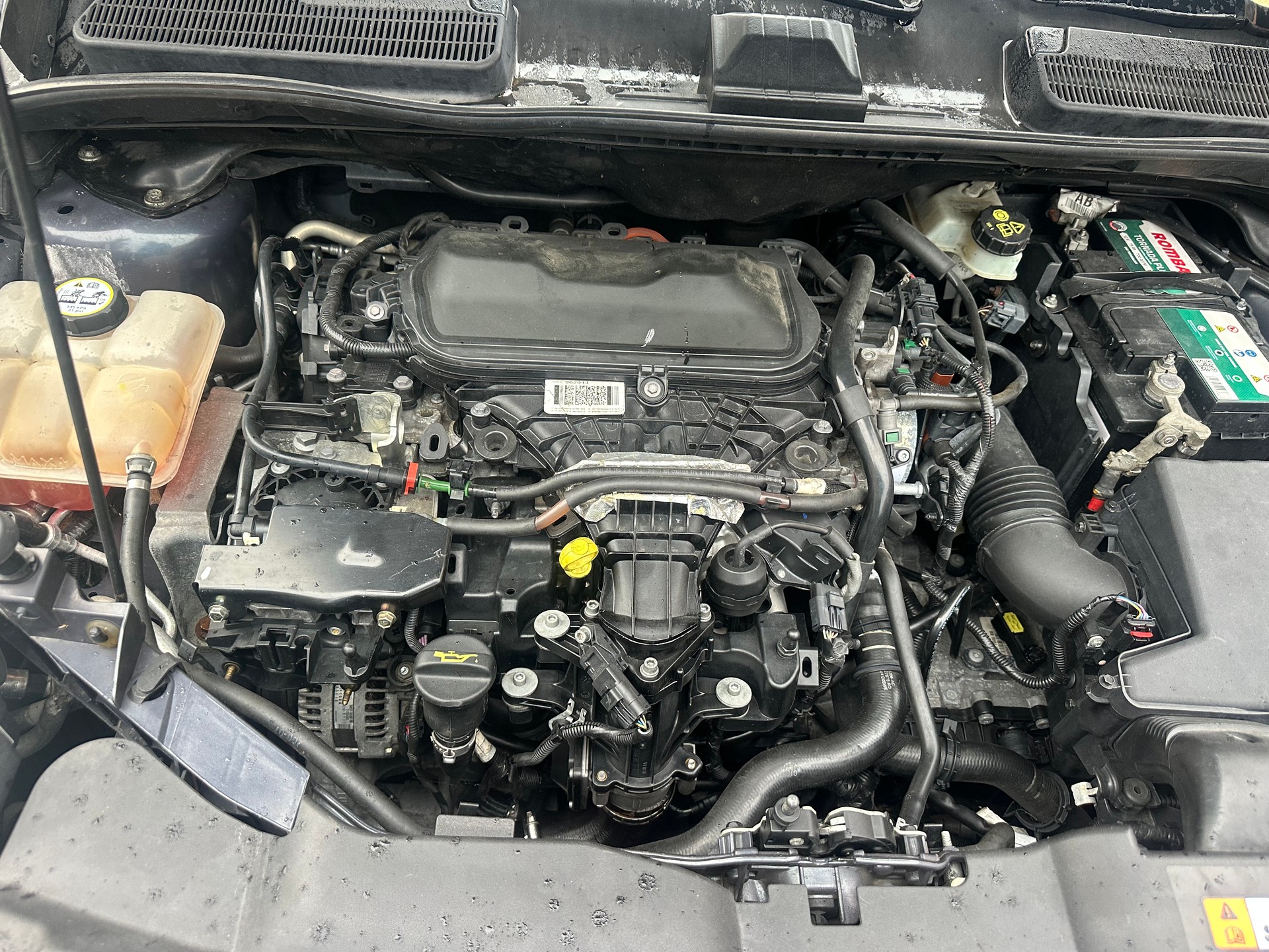 FORD Kuga 2.0 TDCi Titanium 4WD PowerShift-image-13