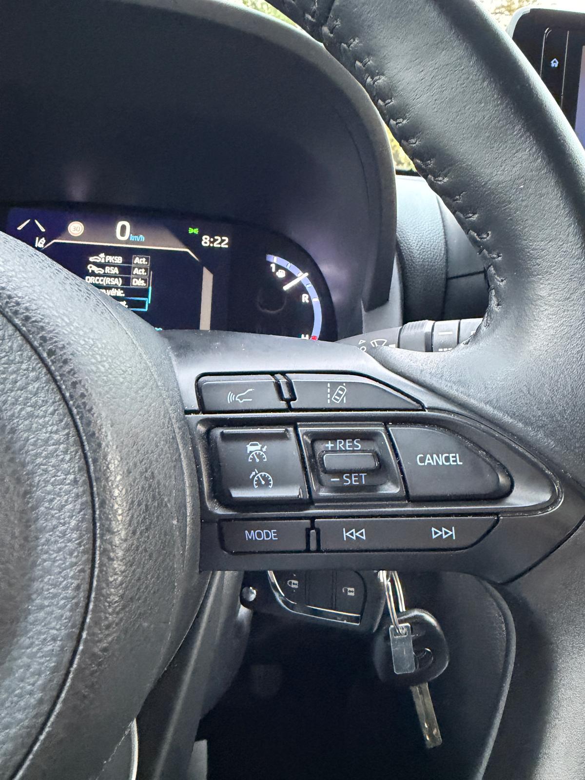 TOYOTA Yaris Cross 1.5 Comfort e-CVT AWDi-image-16
