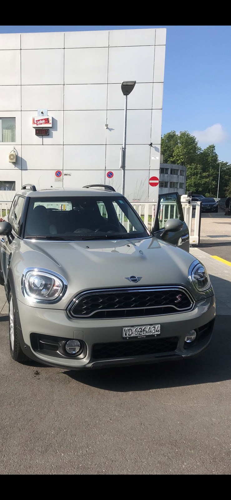 MINI Countryman Cooper SD ALL4 Steptronic-image-2