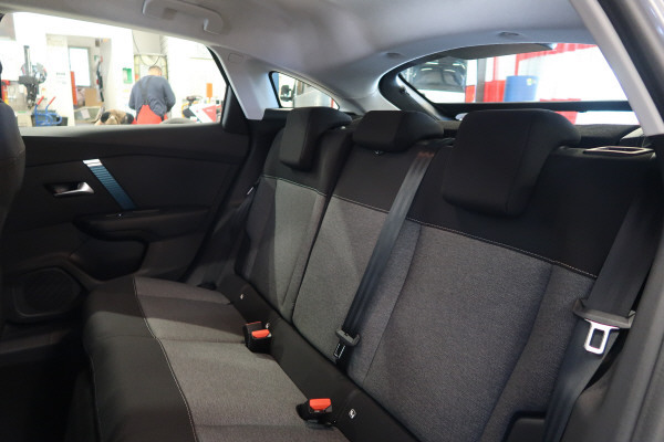CITROEN C4 Electric Swiss Ed.-image-10