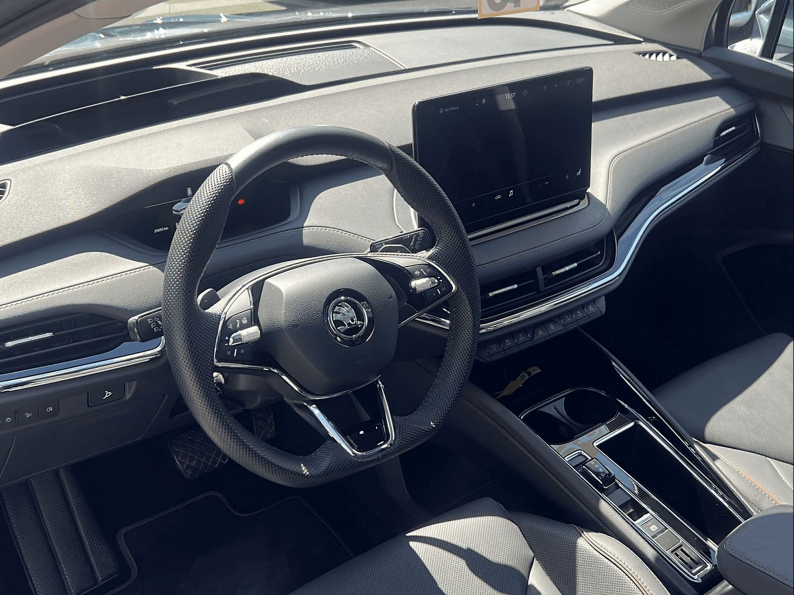 SKODA Enyaq iV 80-image-11