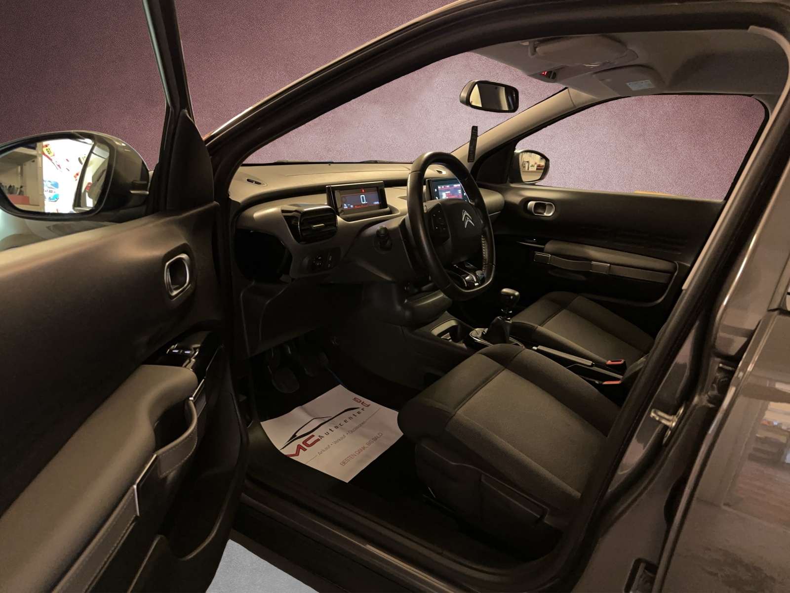 CITROEN C4 Cactus 1.2 Pure Tech Feel-image-5