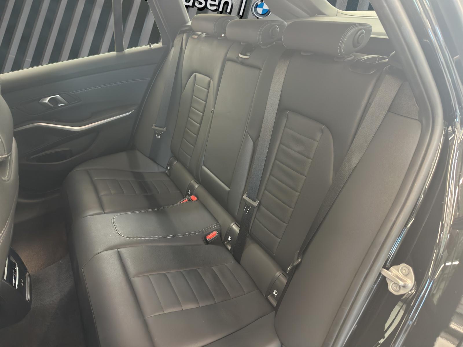 BMW 330d xDrive Touring Pack M Sport-image-15