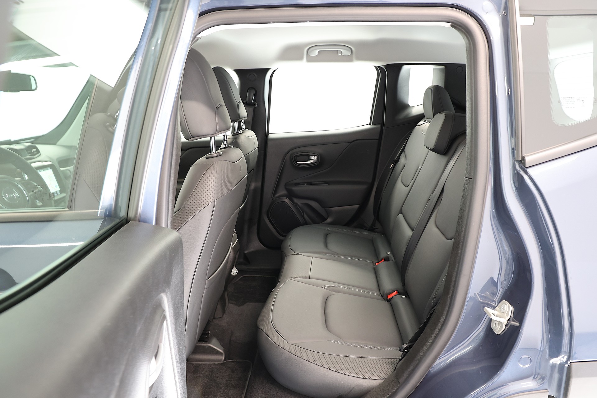 JEEP Renegade 1.5 MHEV Longitude-image-14