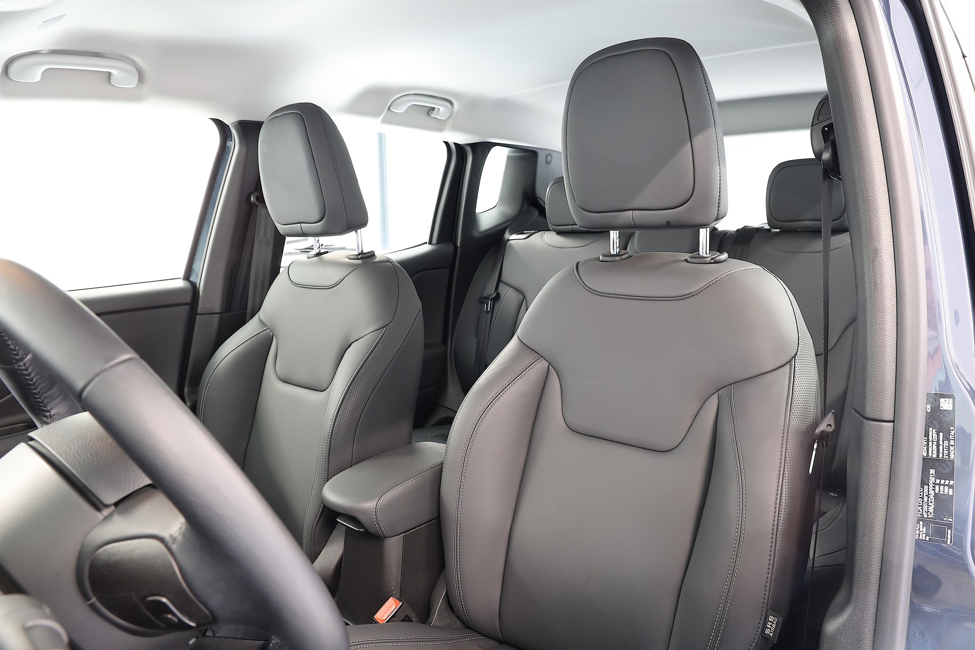 JEEP Renegade 1.5 MHEV Longitude-image-6