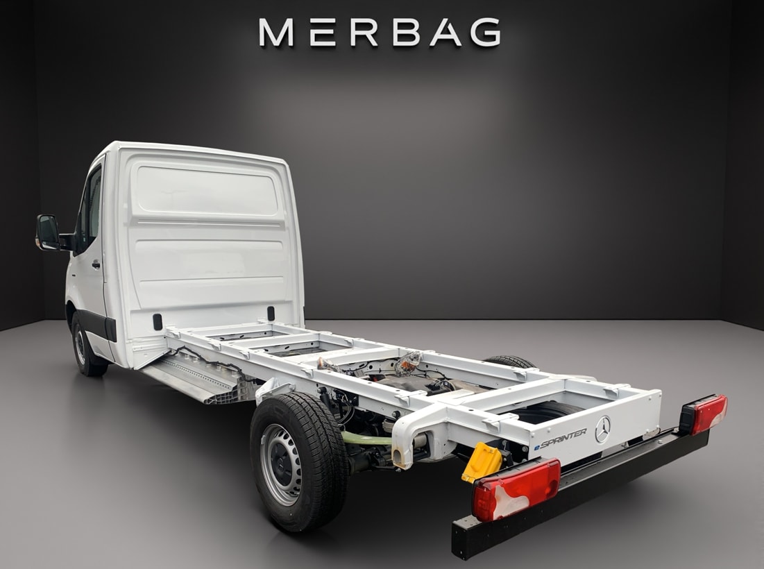 MERCEDES-BENZ eSprinter 420 Pro L 4325mm-image-5