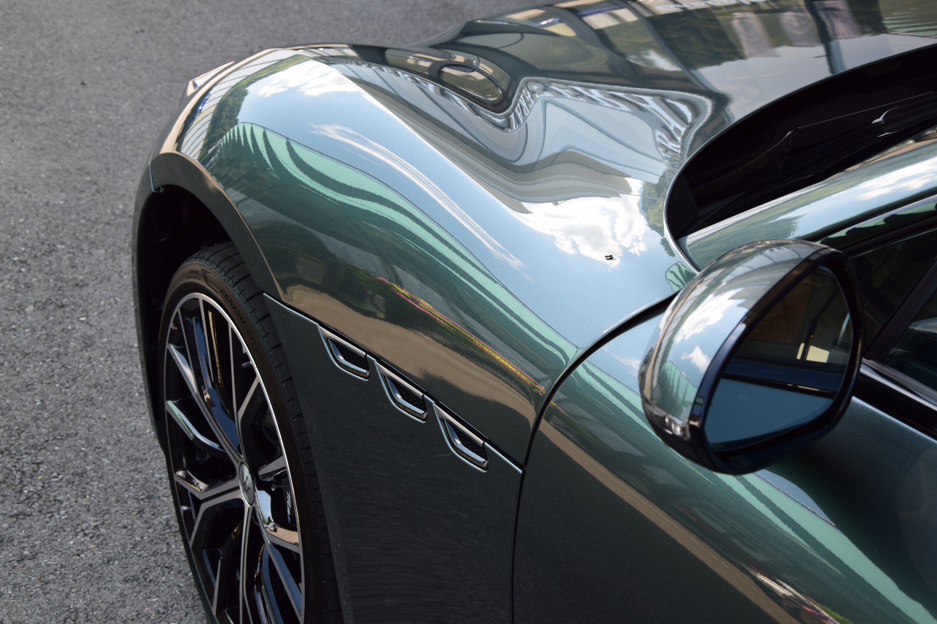 MASERATI Grancabrio Modena-image-5