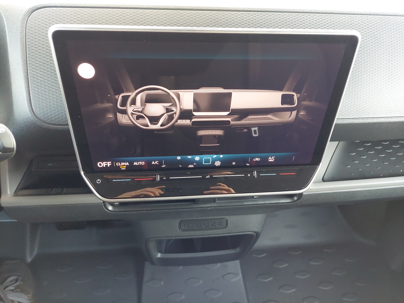 VW ID. Buzz Cargo Pure-image-10