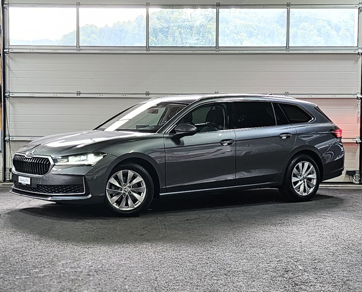 SKODA Superb Combi 2.0 TDi Selection DSG *MIT ANHÄNGERKUPPLUNG*-image-0