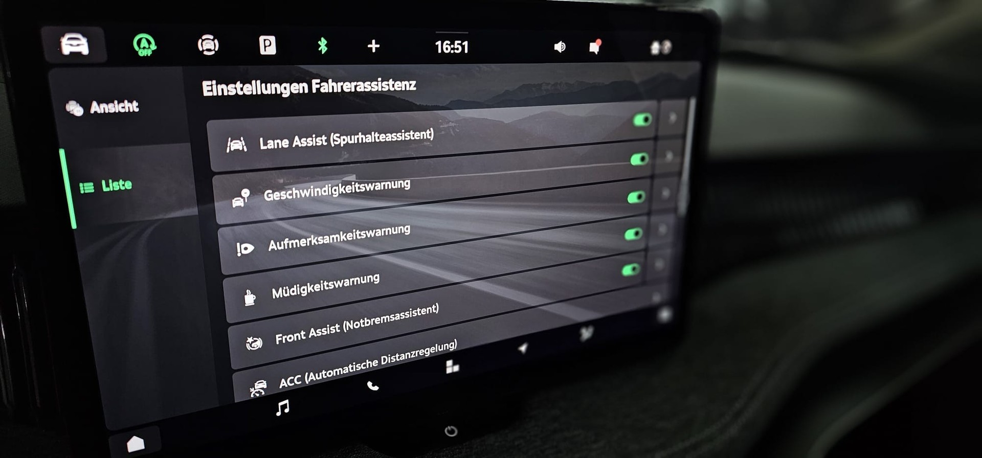 SKODA Superb Combi 2.0 TDi Selection DSG *MIT ANHÄNGERKUPPLUNG*-image-21