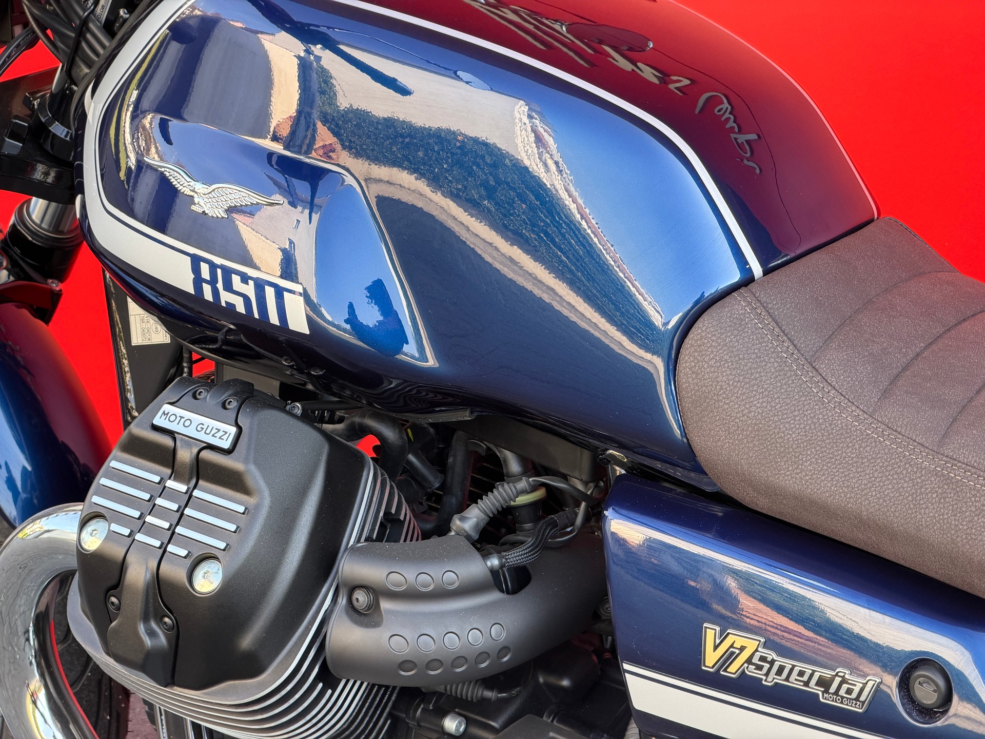 MOTO GUZZI V7 IV 850 Special (35kW)-image-4
