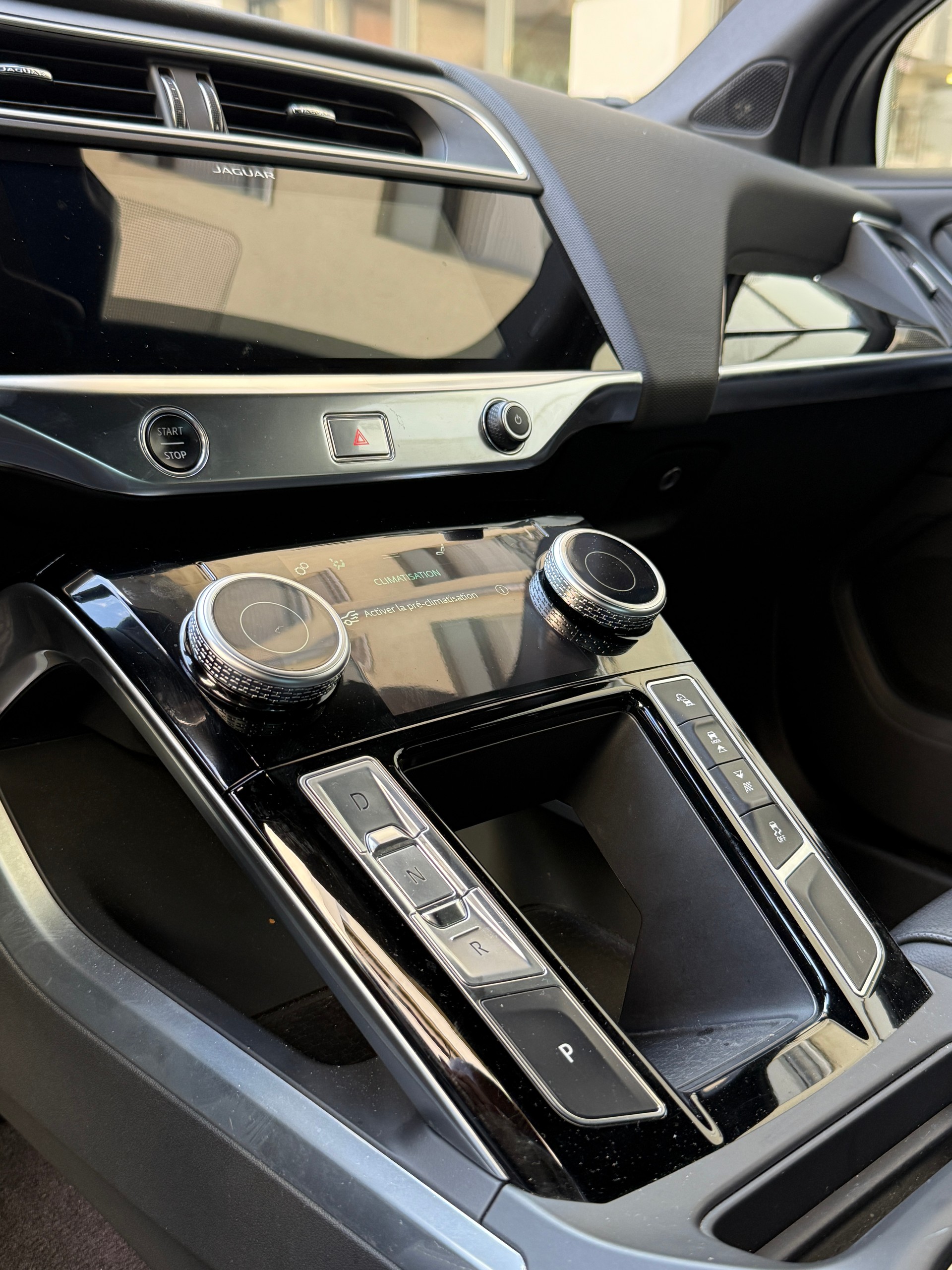 JAGUAR I-Pace EV400 S AWD-image-10
