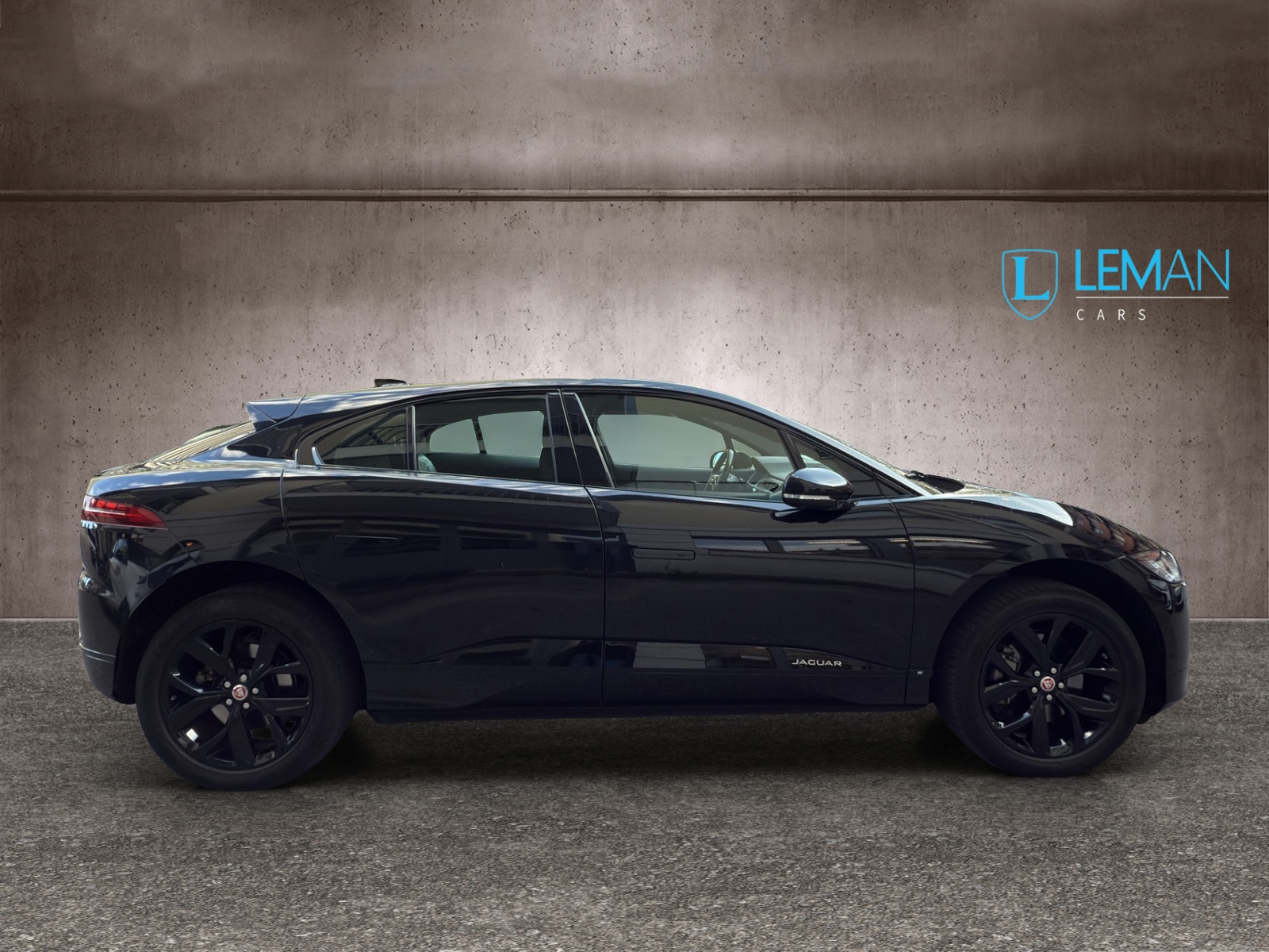 JAGUAR I-Pace EV400 S AWD-image-4