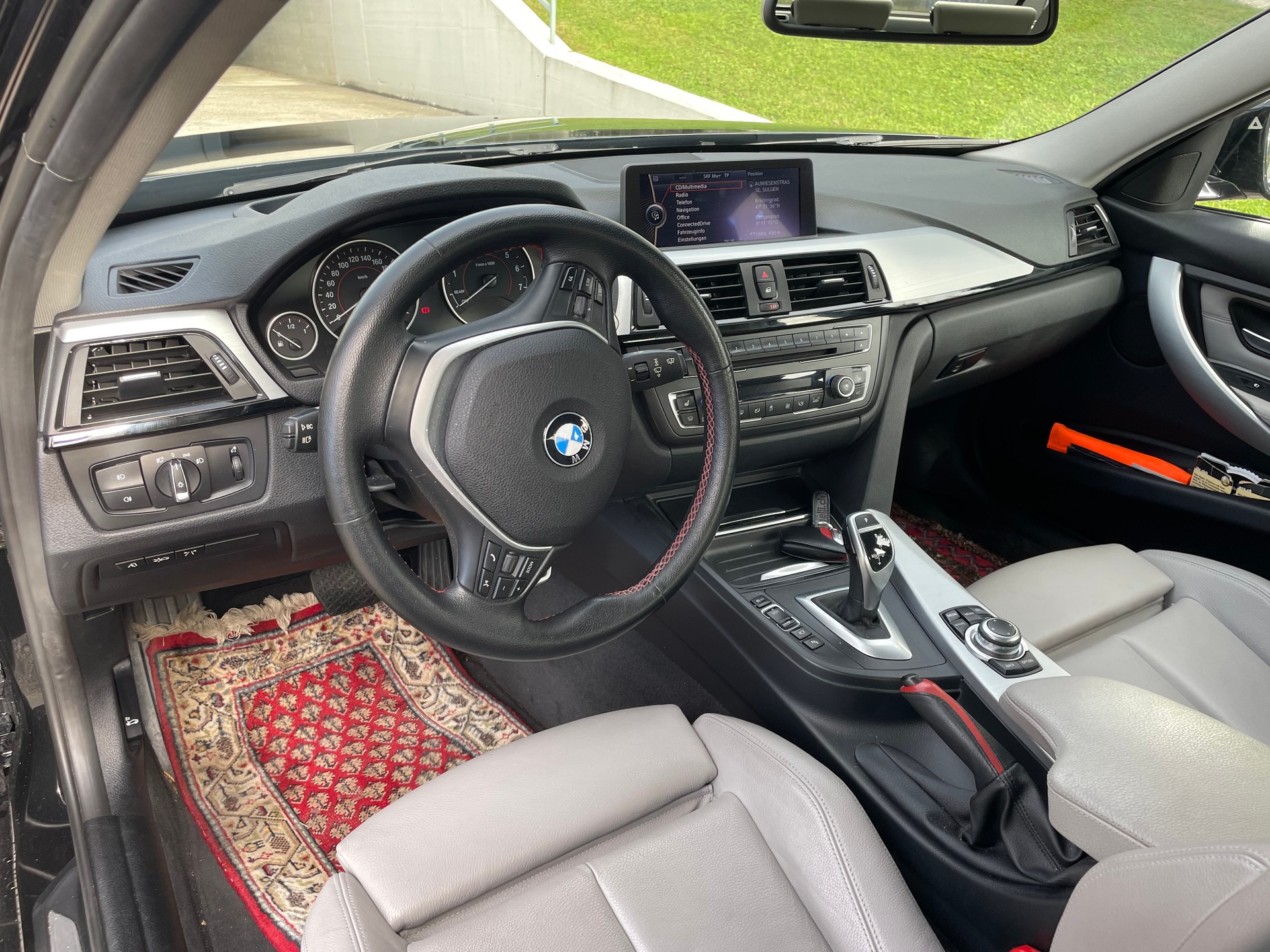 BMW 335i Sport Line-image-4