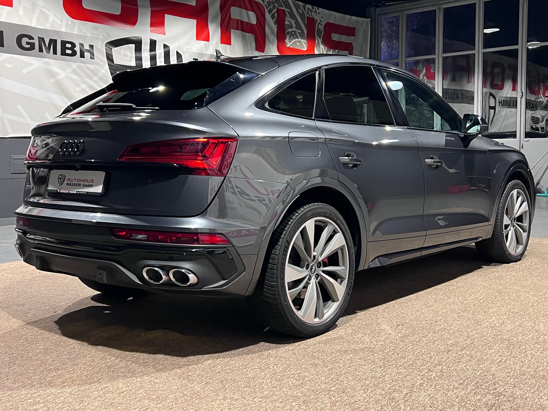 AUDI SQ5 Sportback TDI quattro tiptronic-image-2