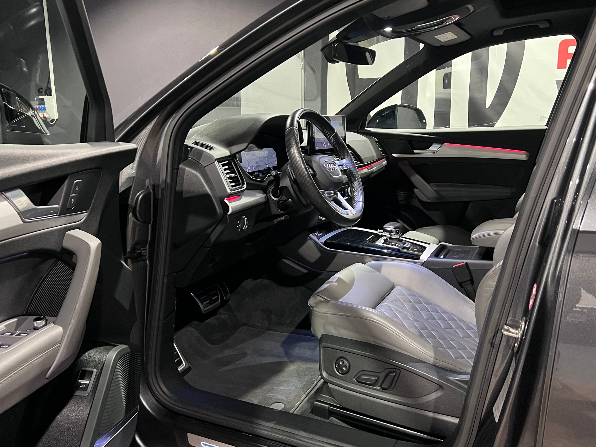 AUDI SQ5 Sportback TDI quattro tiptronic-image-10