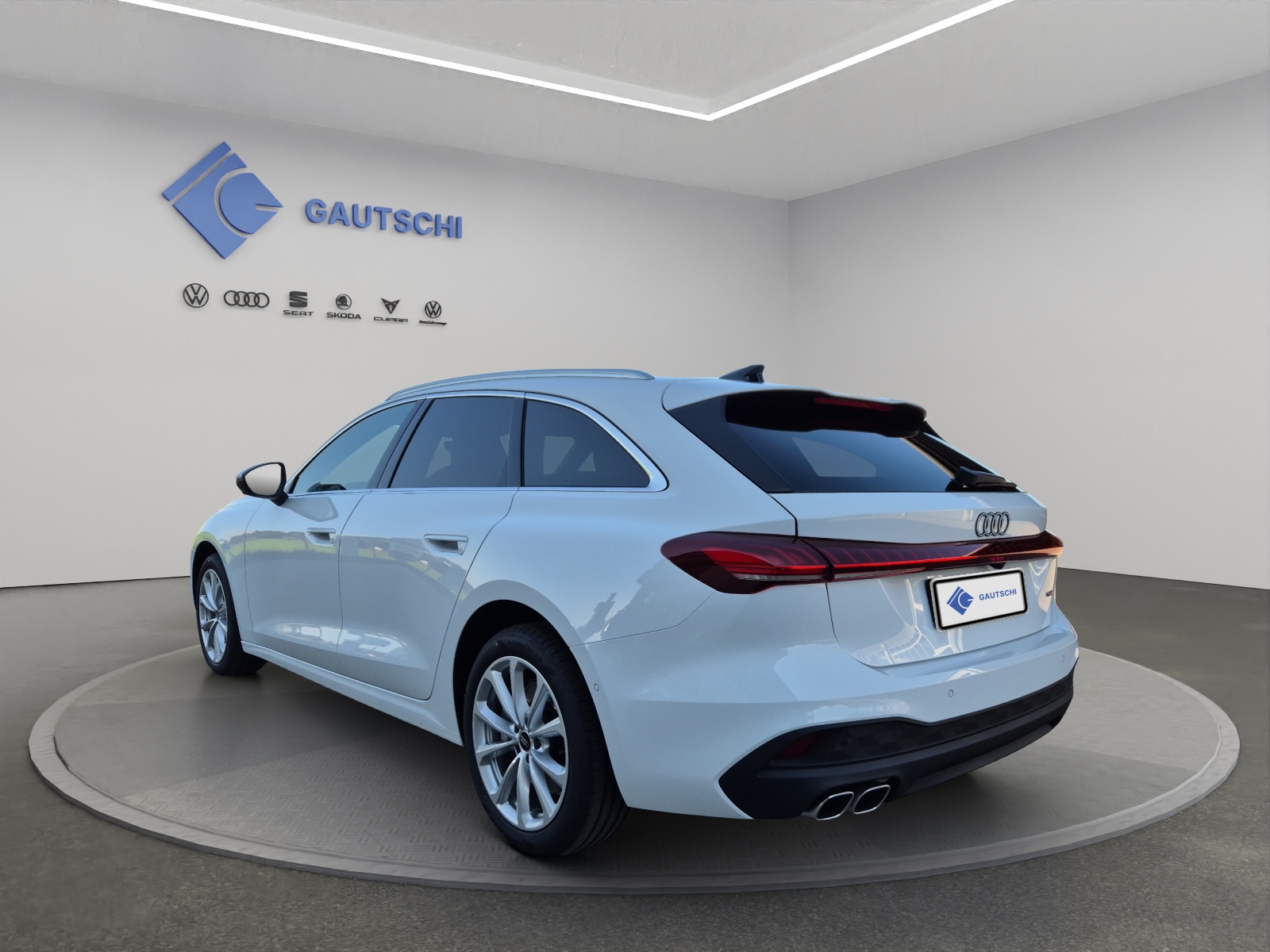 AUDI A5 Avant TDI quattro 150 kW Attraction S tronic-image-2