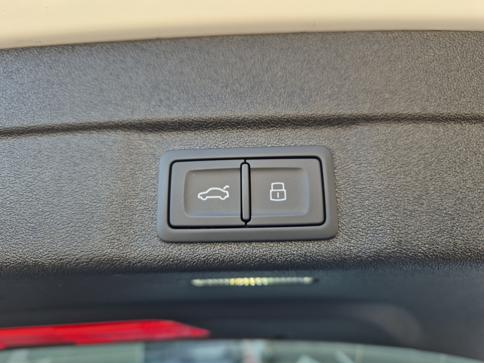 AUDI A5 Avant TDI quattro 150 kW Attraction S tronic-image-13