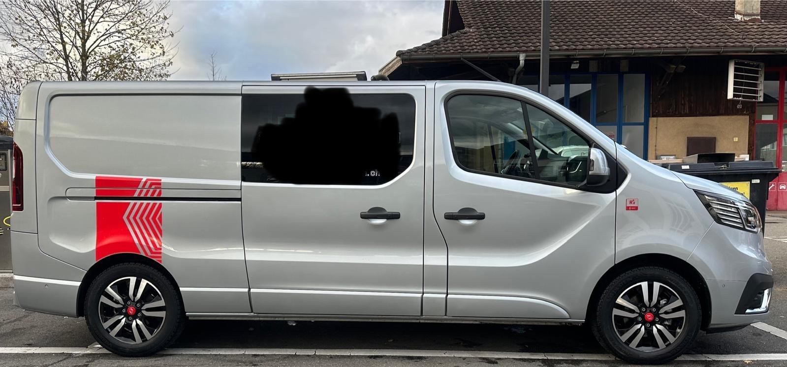 RENAULT Trafic RedEdition L2H1-image-1