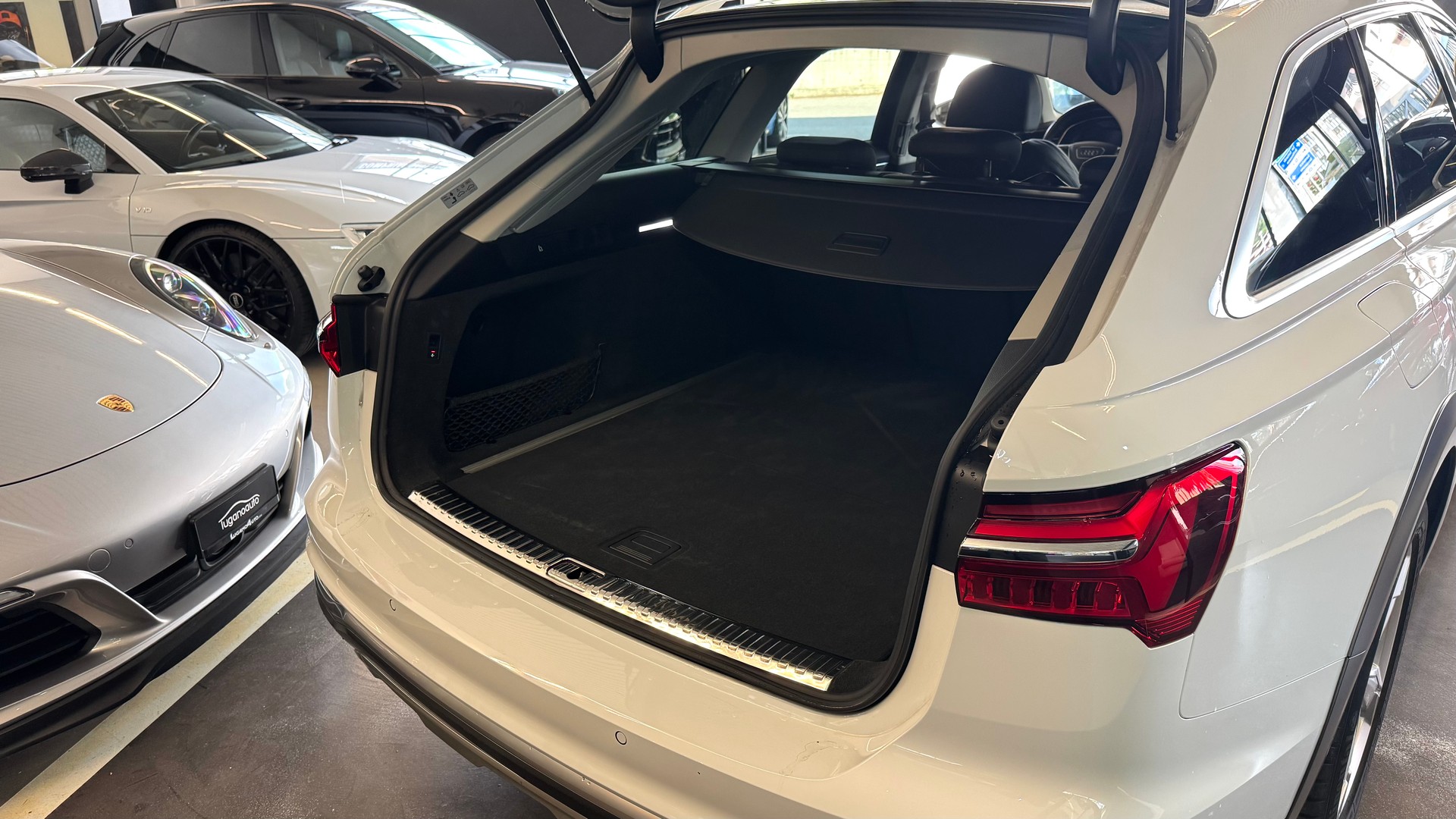 AUDI A6 allroad 50 TDI quattro tiptronic-image-5