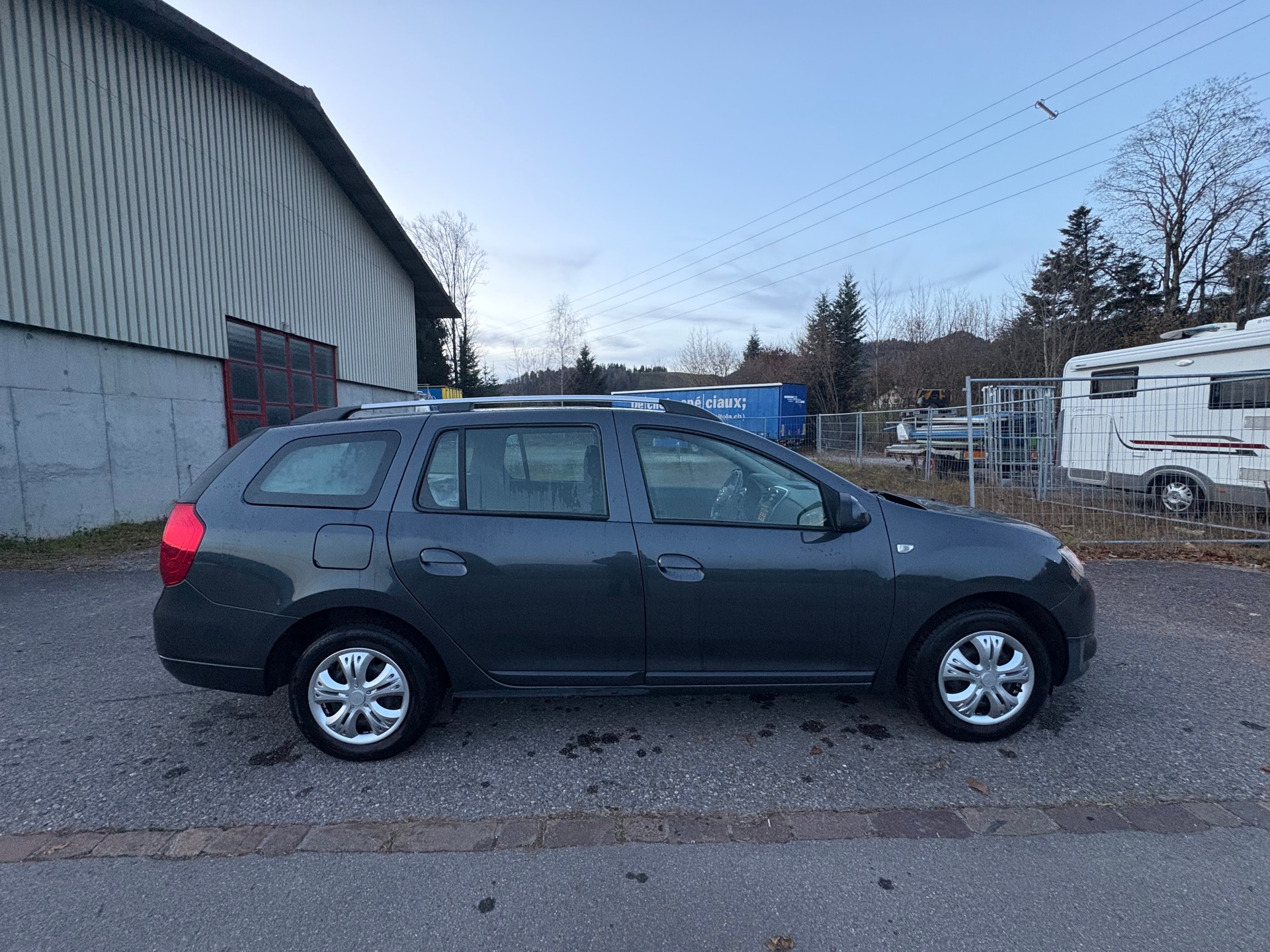 DACIA Logan MCV 0.9 Ambiance Automatic-image-1
