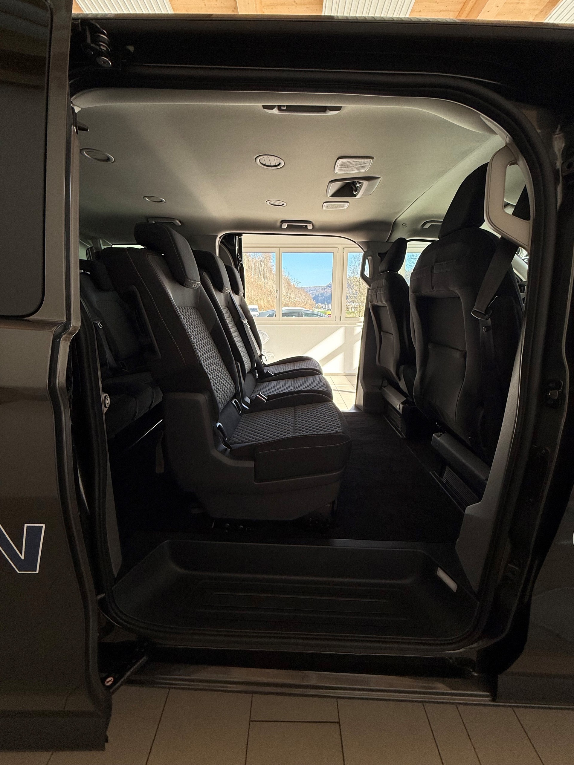 VW Caravelle 2.0 TDI DSG 150PS Life-image-7