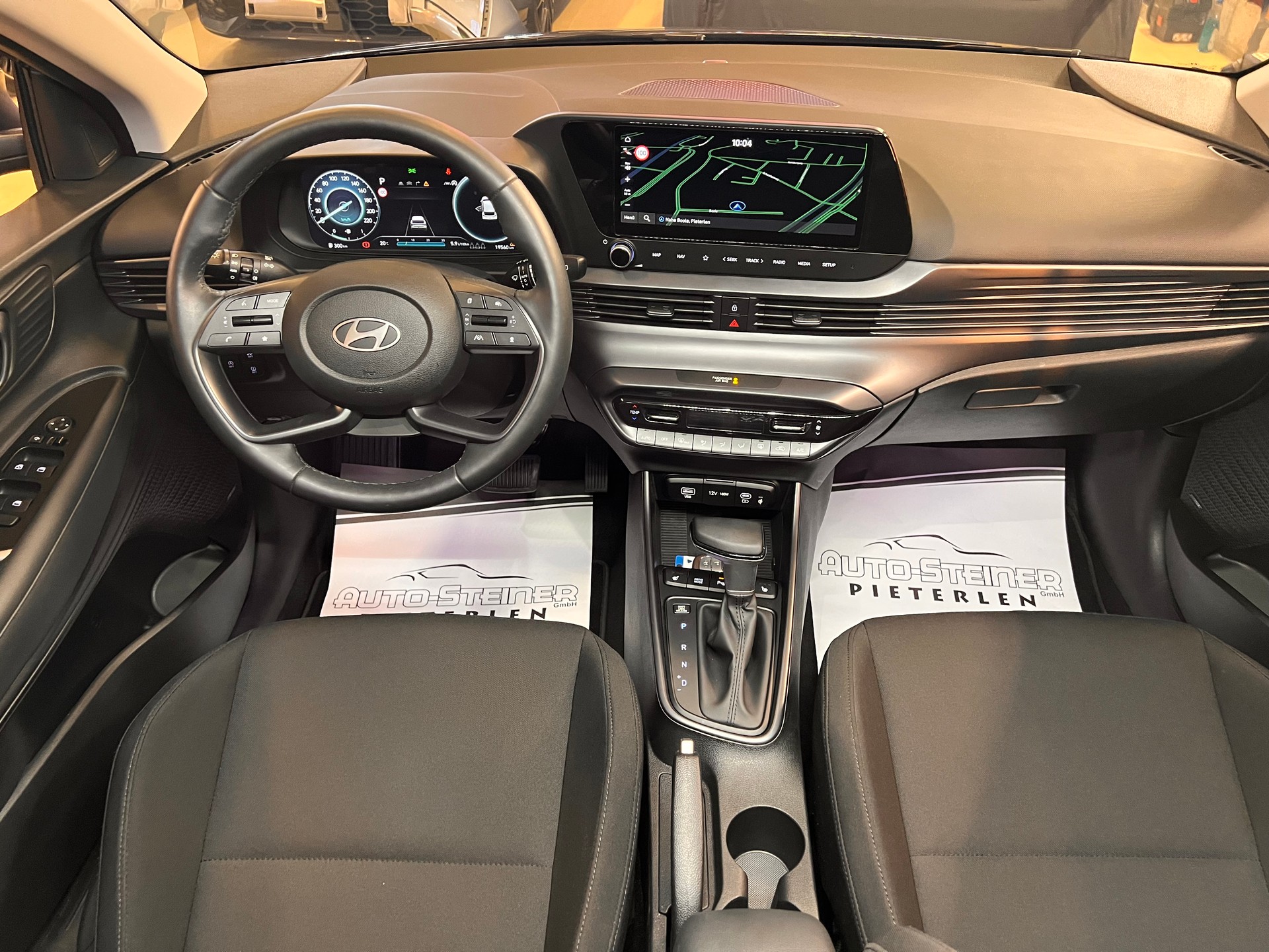 HYUNDAI i20 1.0 T-GDi VERTEX 48V MH DCT. CH AUTO MIT 5 JAHRES GARANTIE + KM FREI !! AUTOMAT + SCHIEBEDACH + NAVI + 4 X SITZHEIZUNG !!-showroom-element-3