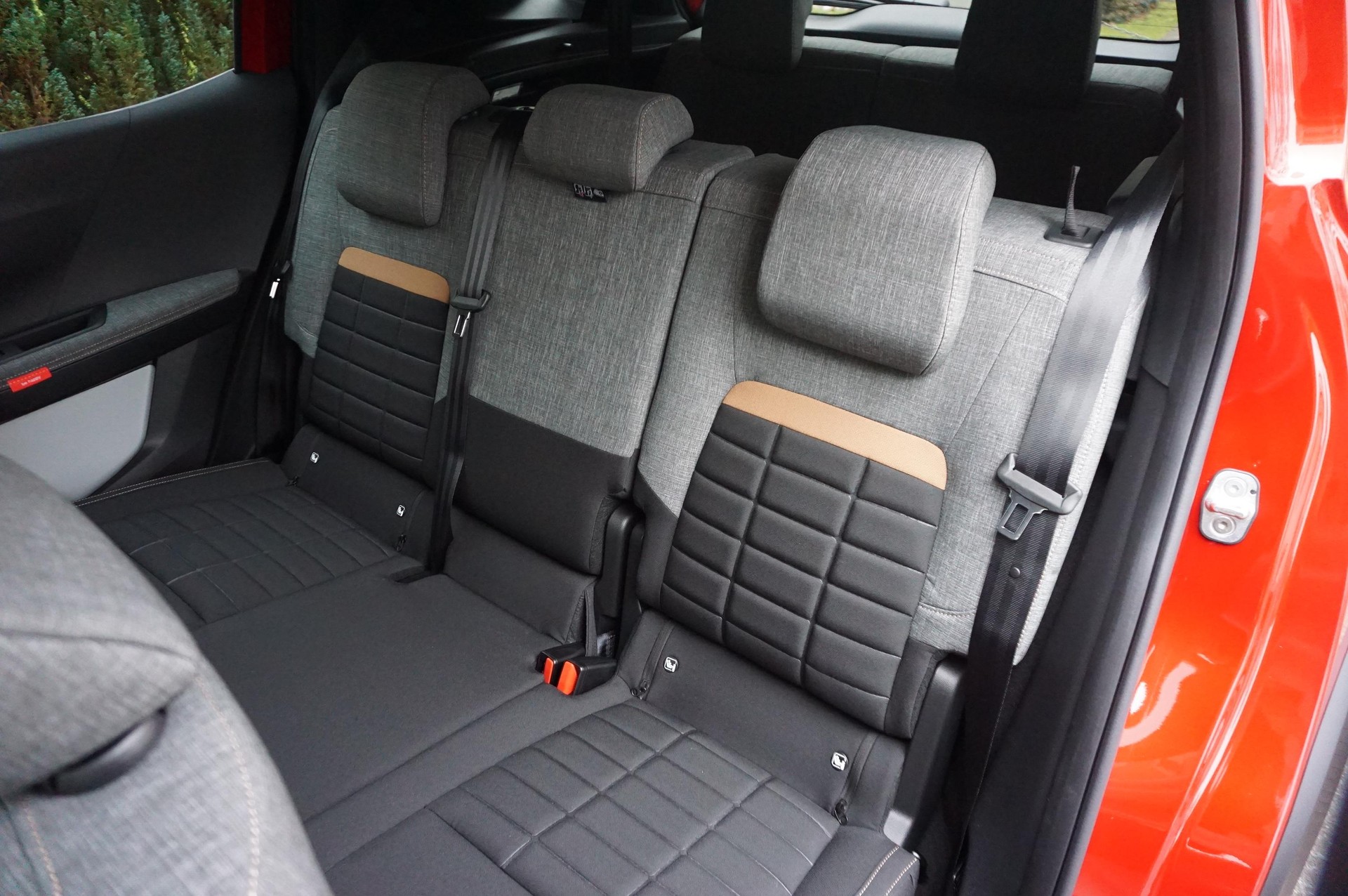 CITROEN C3 Aircross 1.2 Turbo Plus-image-6