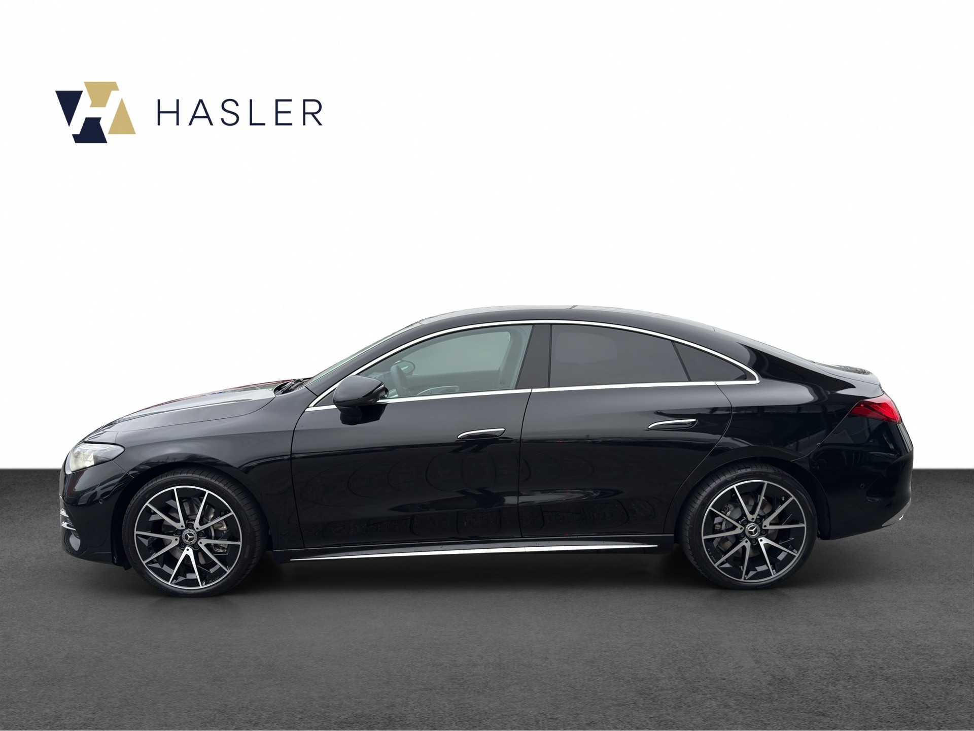 MERCEDES-BENZ CLA 250+ 85 kWh EQ-showroom-element-2
