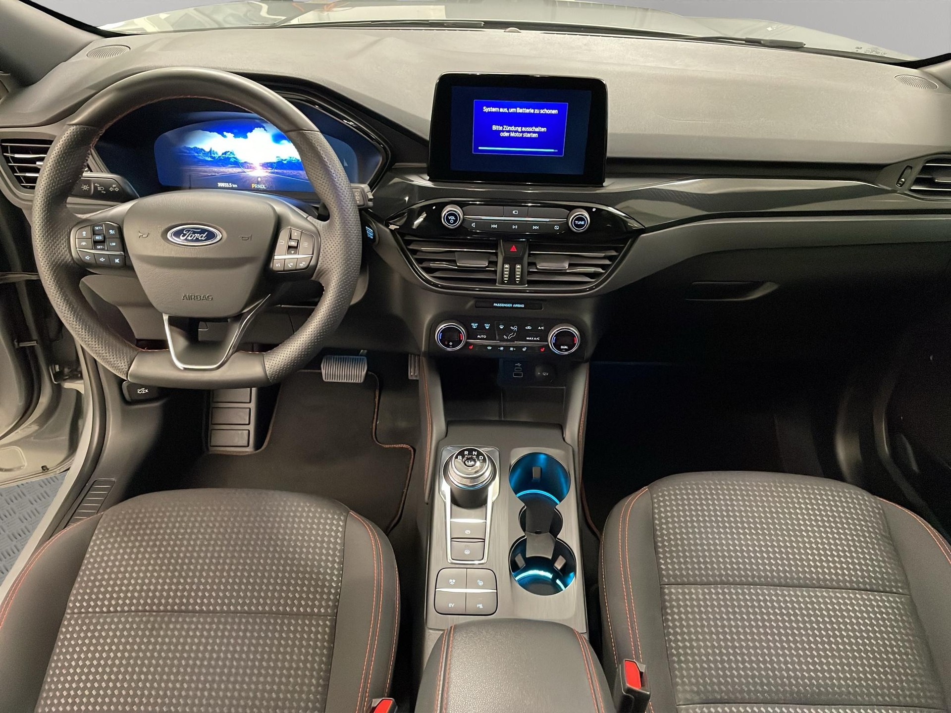 FORD Kuga 2.5 Plug-in Hybrid ST-Line-image-5