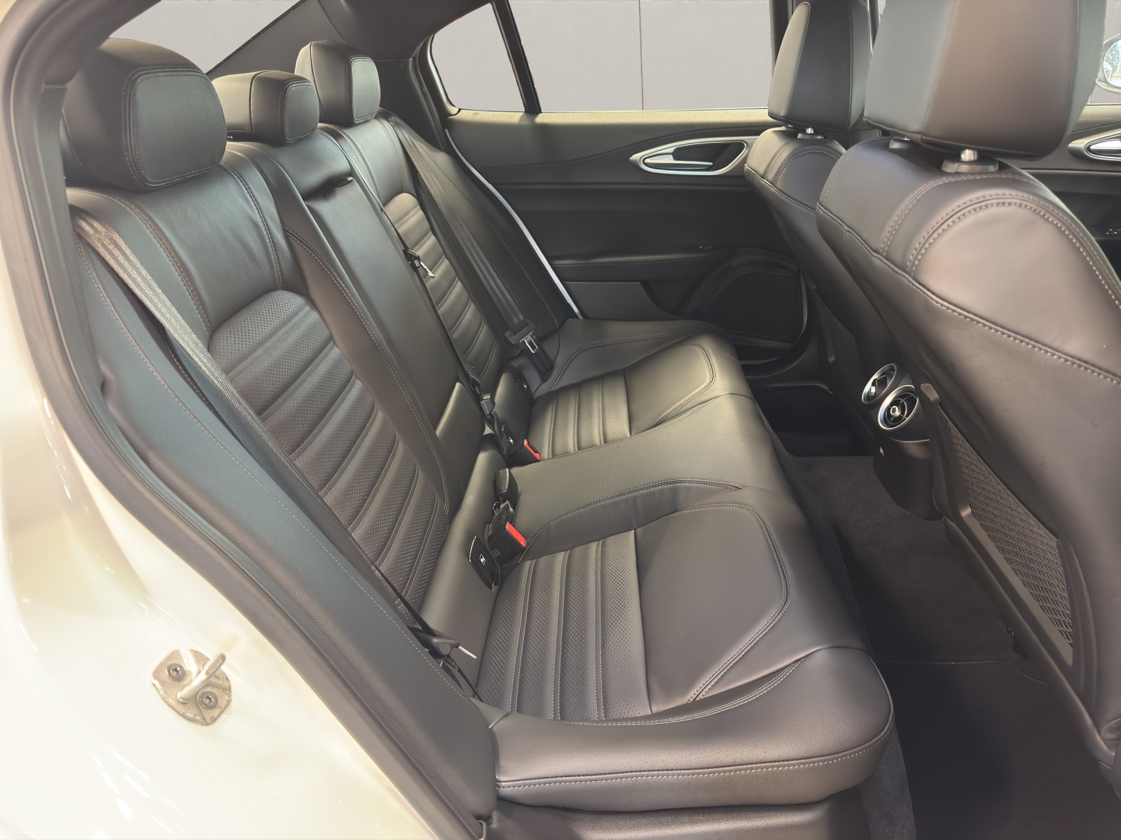 ALFA ROMEO Giulia 2.0 Q4 Sprint-image-12