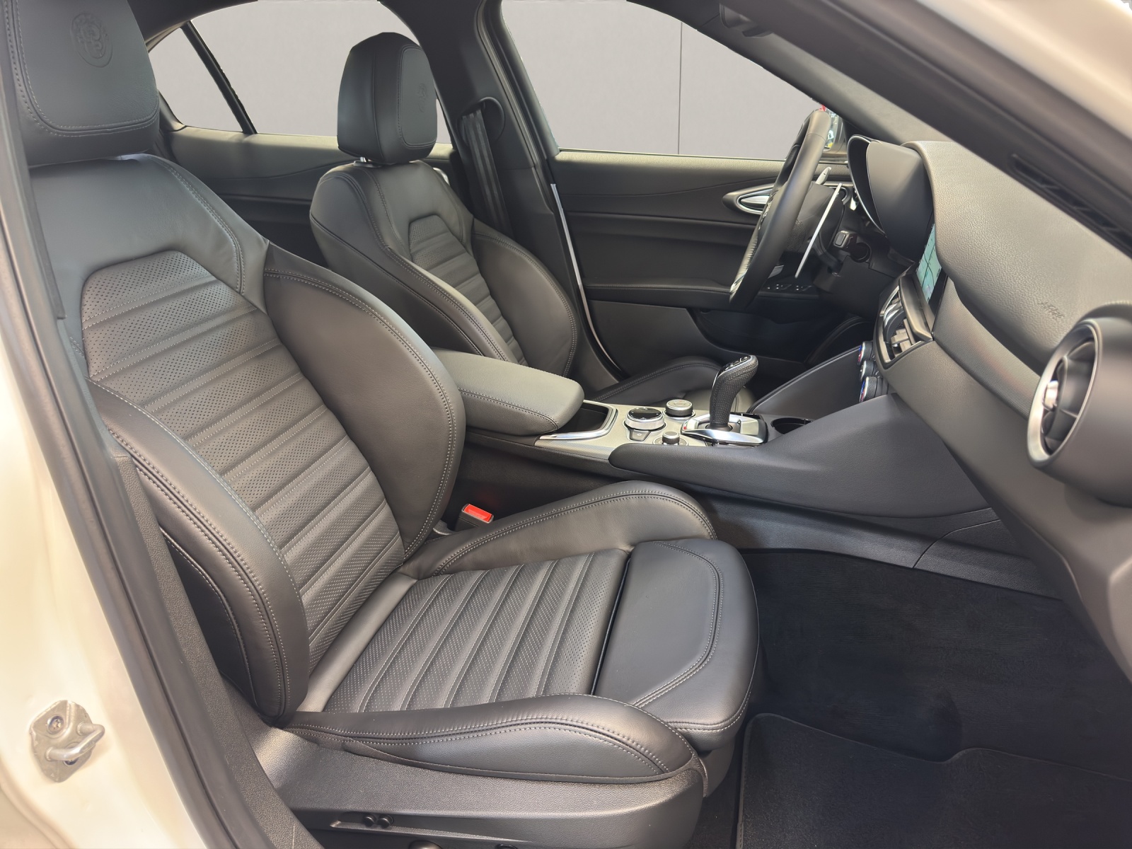 ALFA ROMEO Giulia 2.0 Q4 Sprint-image-13