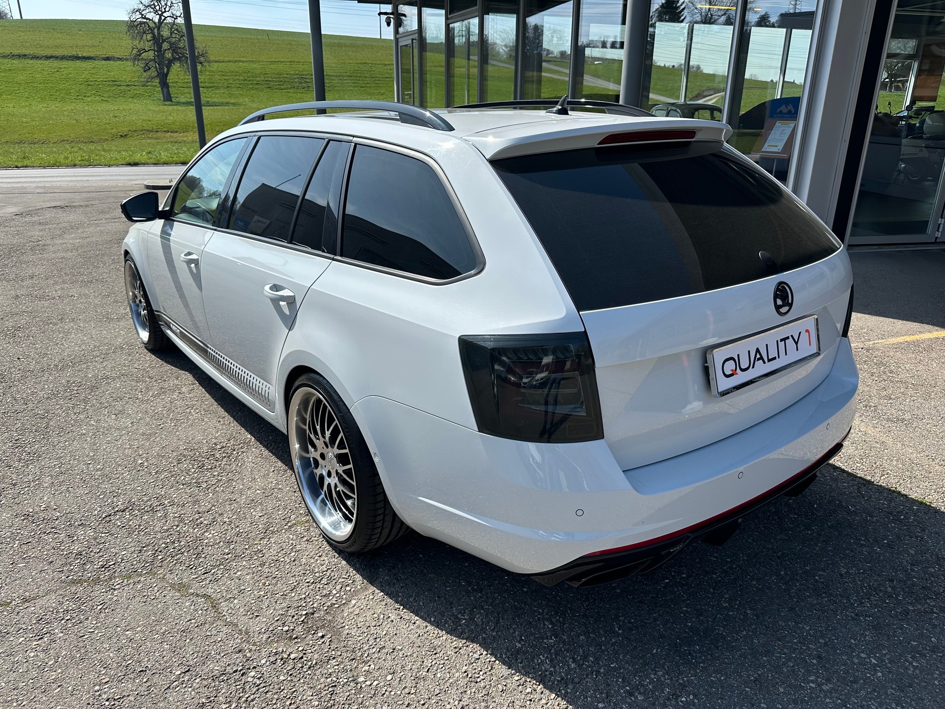 SKODA Octavia Combi 2.0 TSI RS 230 DSG-image-22