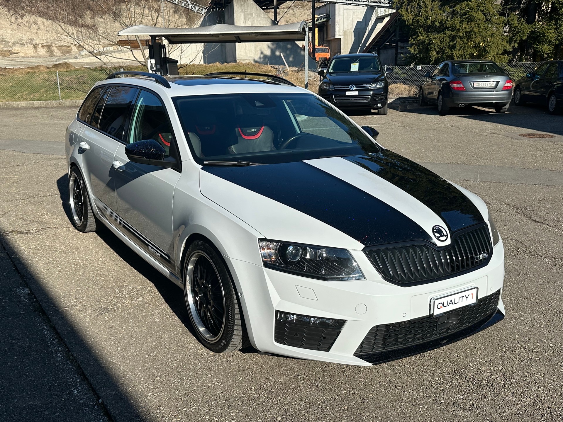 SKODA Octavia Combi 2.0 TSI RS 230 DSG-image-4