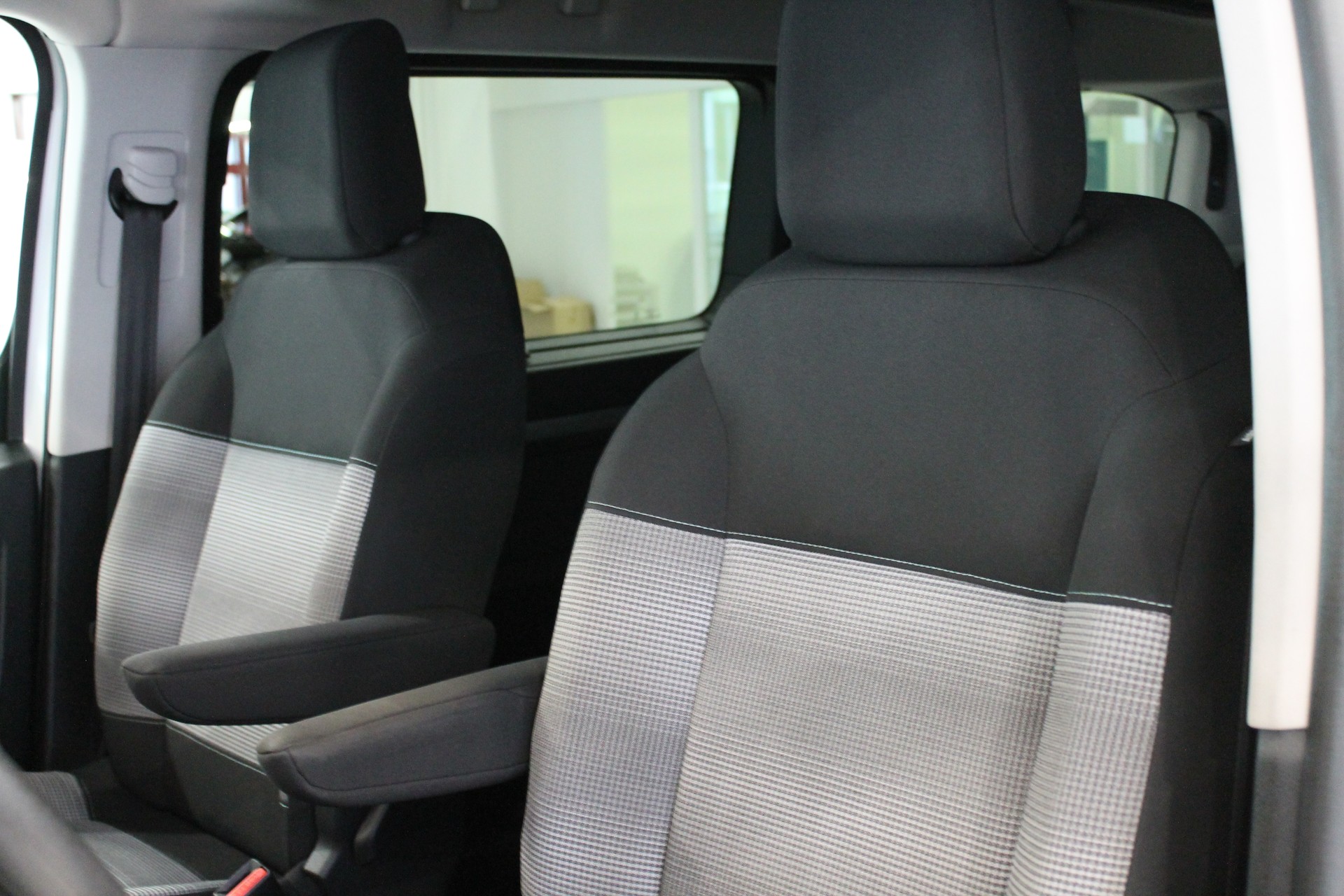 CITROEN Spacetourer Camper 2.0 BlueHDi Club XL EAT8-image-20