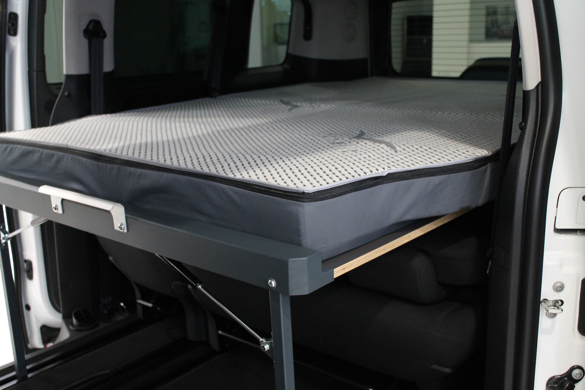 CITROEN Spacetourer Camper 2.0 BlueHDi Club XL EAT8-image-24