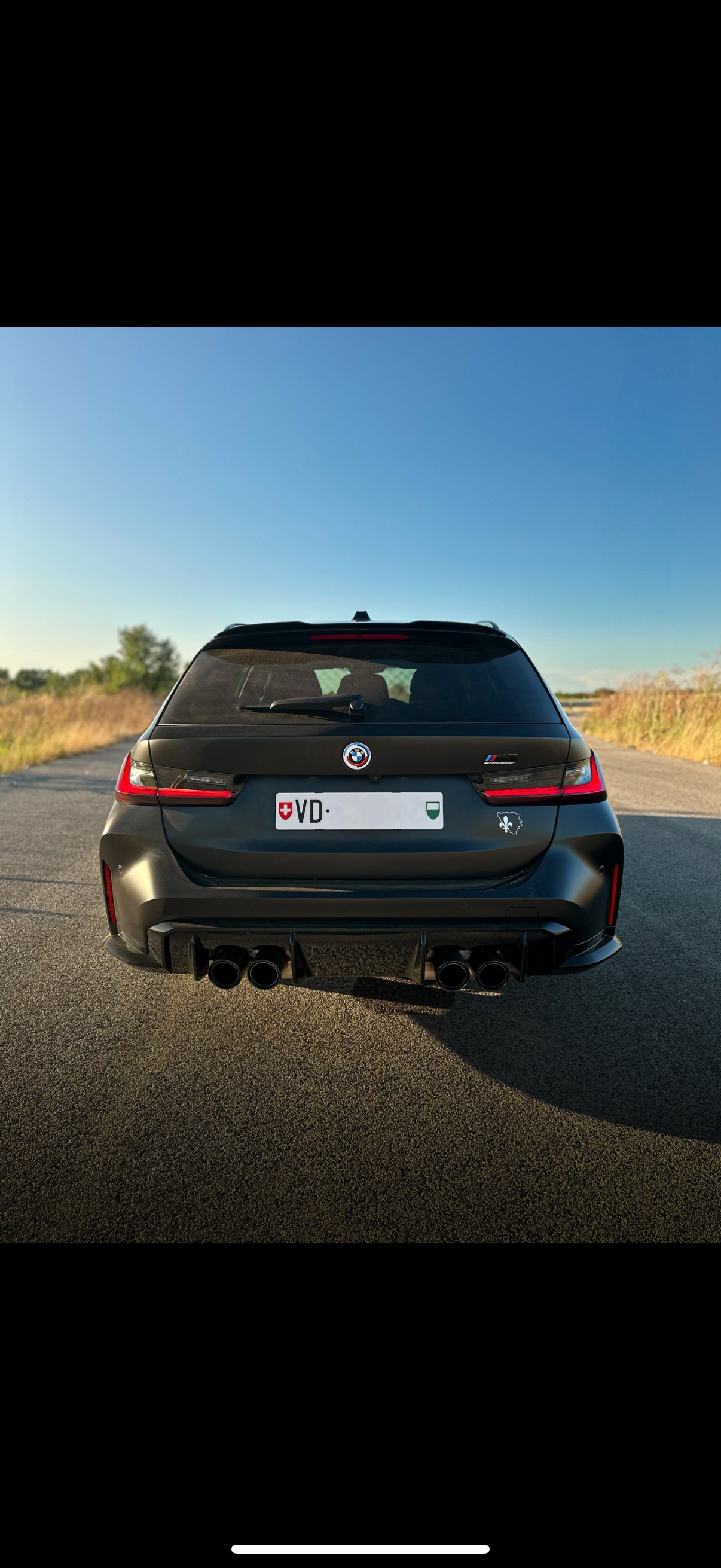BMW M3 Touring xDrive Competition M-image-4