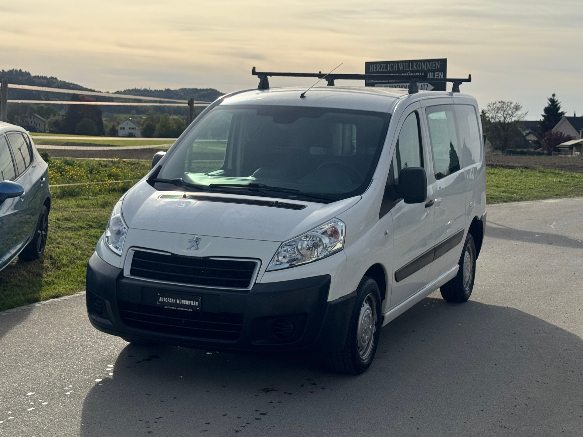 PEUGEOT Expert 2.0 HDi 229 L2H1