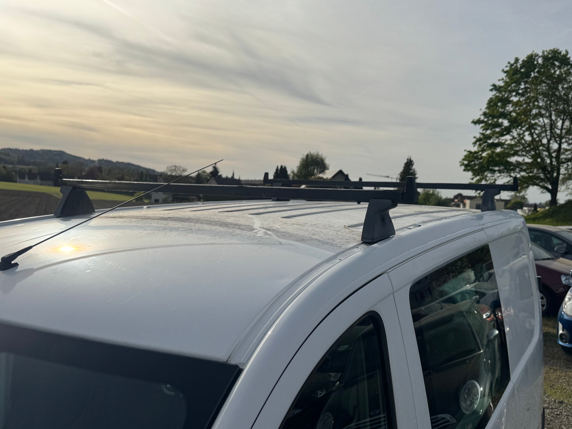 PEUGEOT Expert 2.0 HDi 229 L2H1-image-13