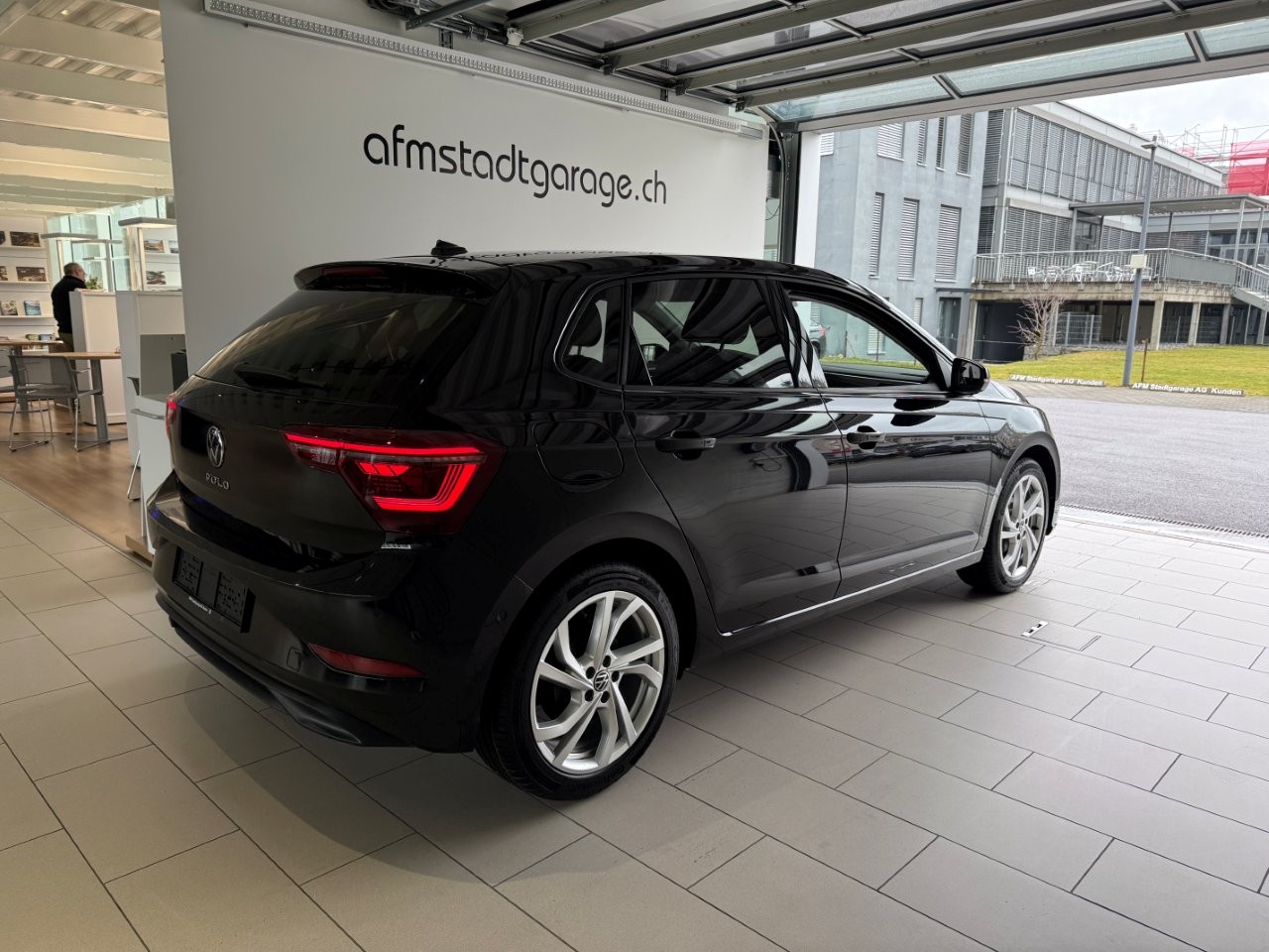 VW Polo 1.0 TSI Style DSG-image-2