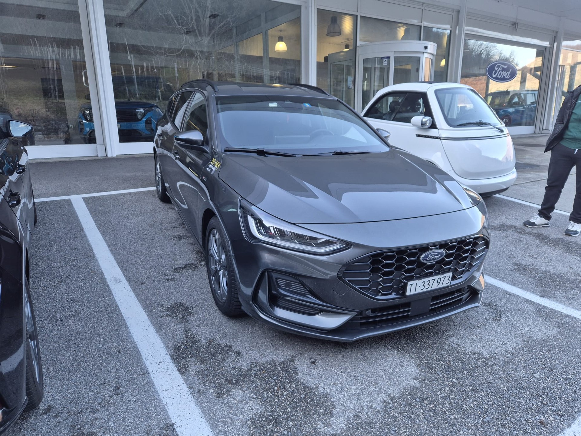 FORD Focus 1.0 MHEV ST-Line X Automat-image-1
