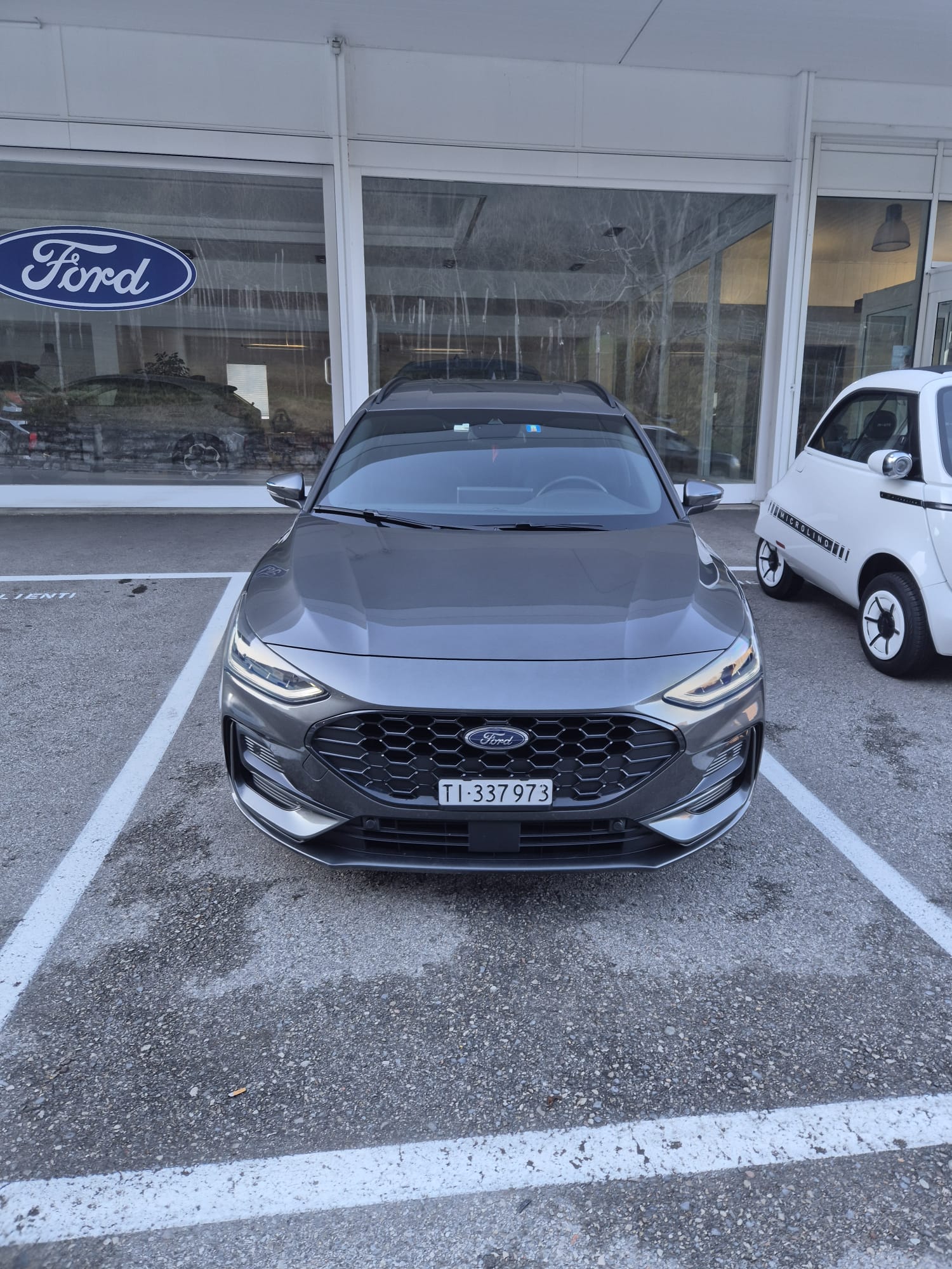 FORD Focus 1.0 MHEV ST-Line X Automat