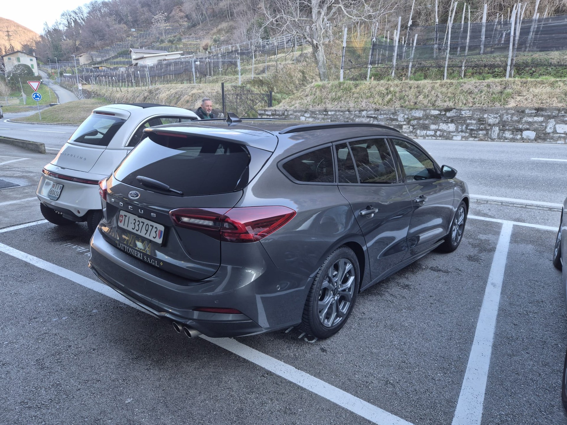 FORD Focus 1.0 MHEV ST-Line X Automat-image-3