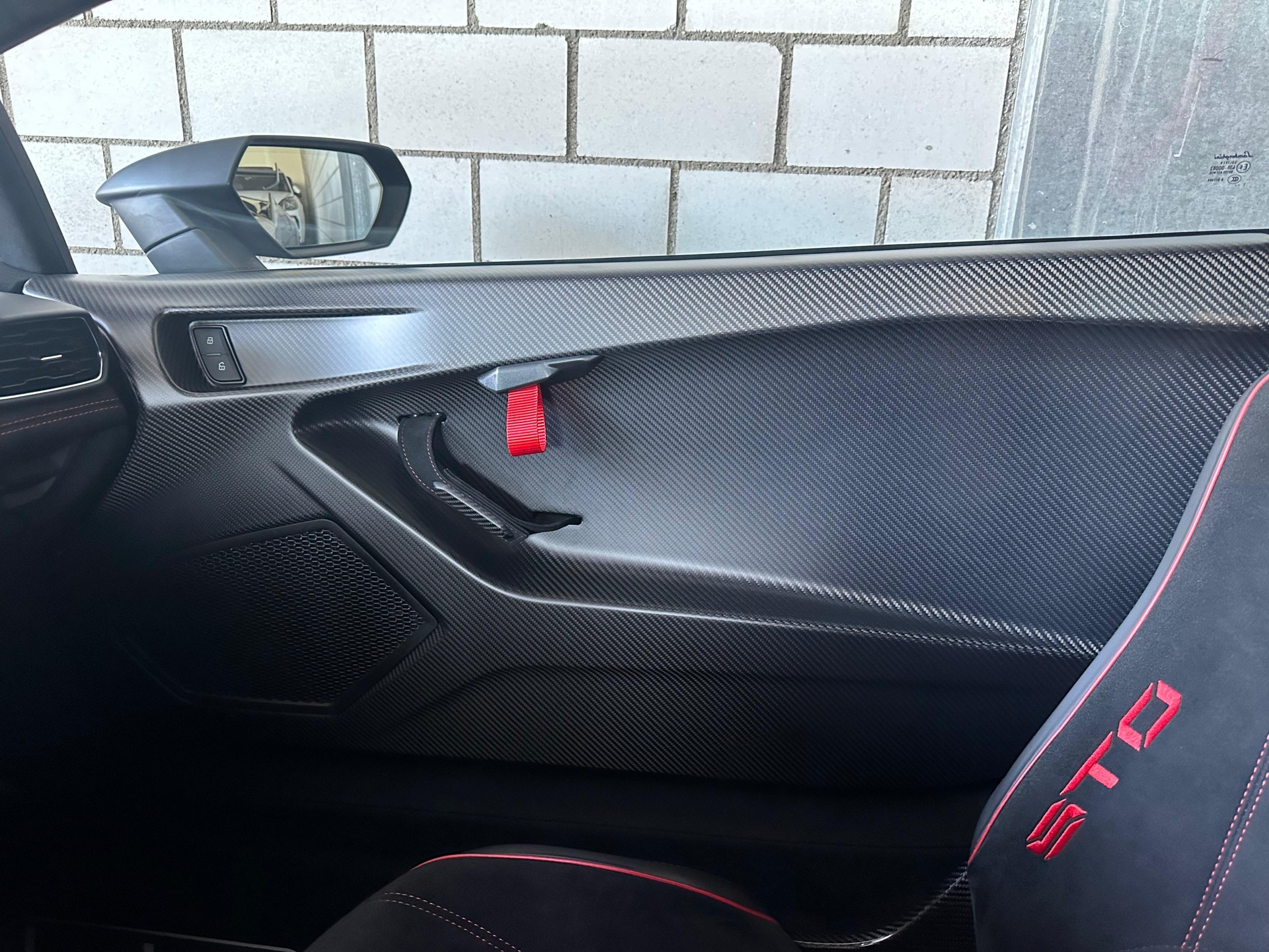 LAMBORGHINI Huracan STO Coupé DCT RWD (viel Carbon)-image-8