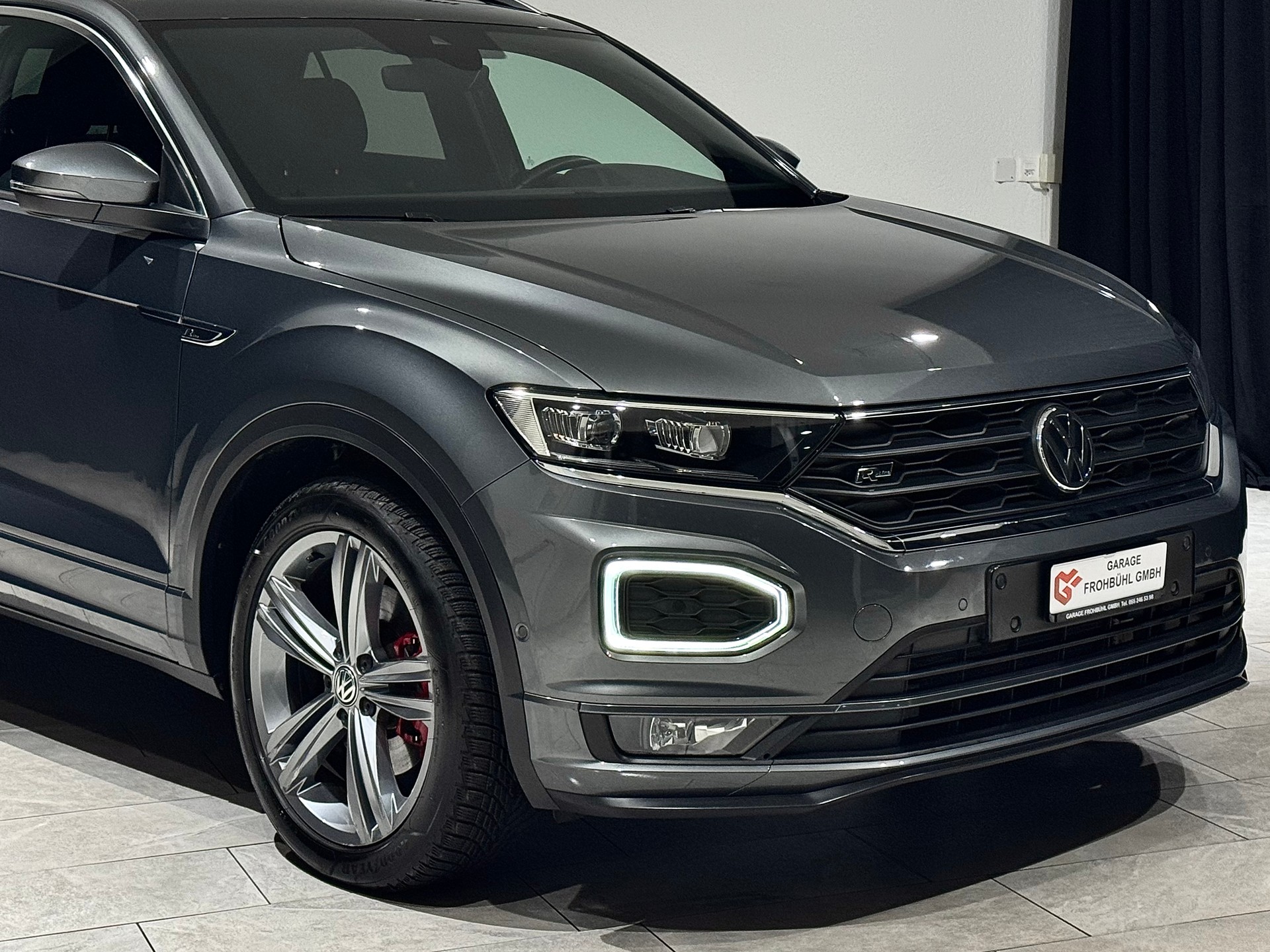 VW T-Roc 2.0 TSI R-Line Sport DSG 4Motion | 1.Hand | CH |-image-17
